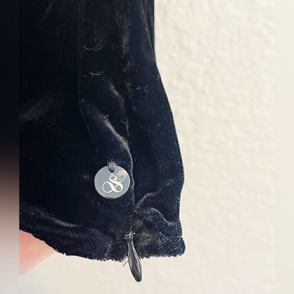 Scotch & Soda Ruched puff-sleeved velvet black top size L. NWT - Picture 8 of 13